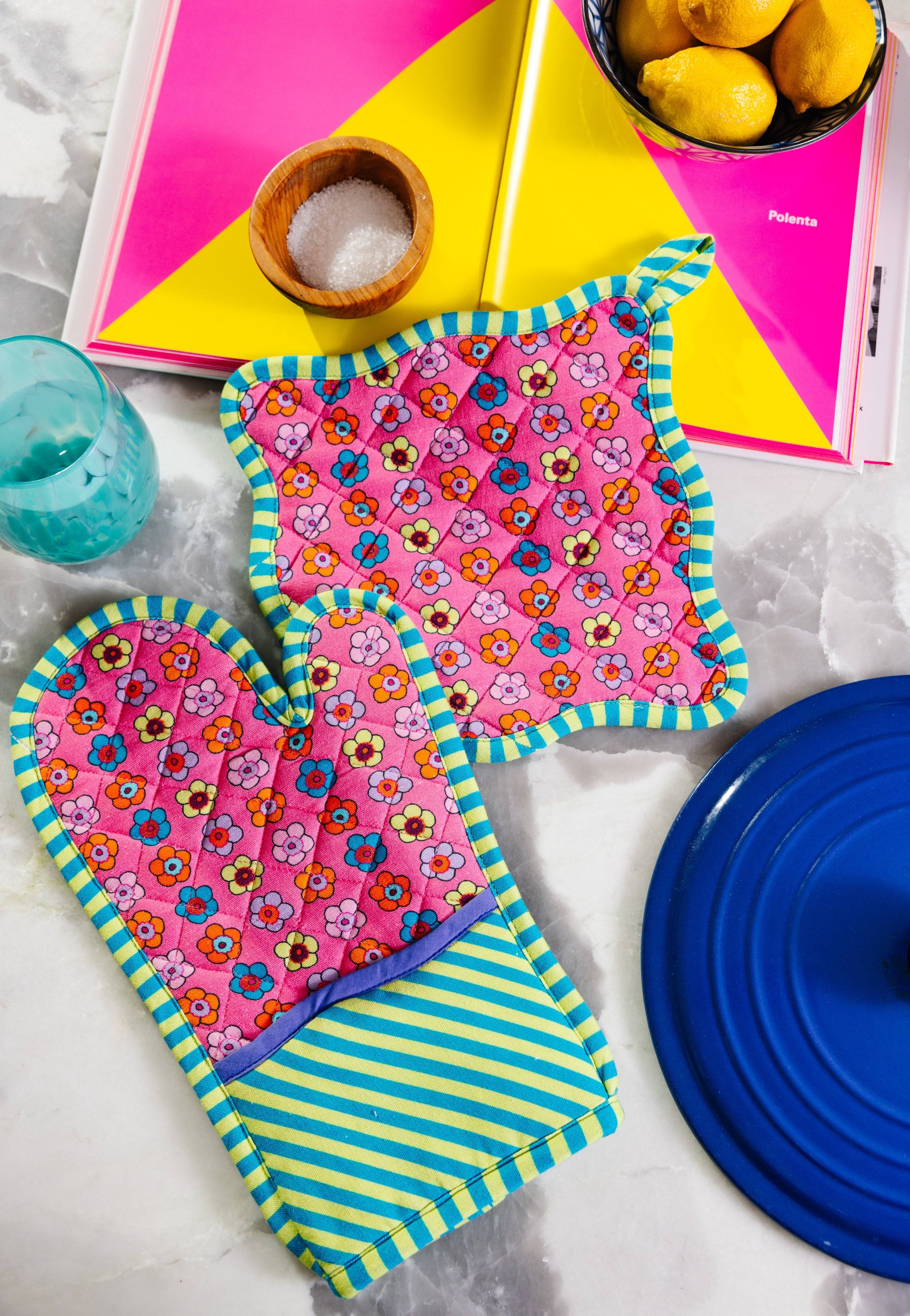 Pink Pot Holder & Oven Mitt