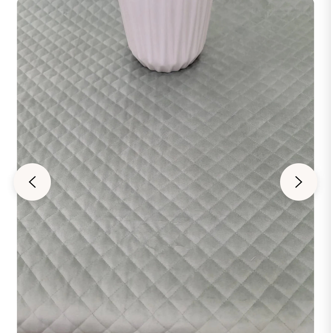 Quilted tablecloth-grey