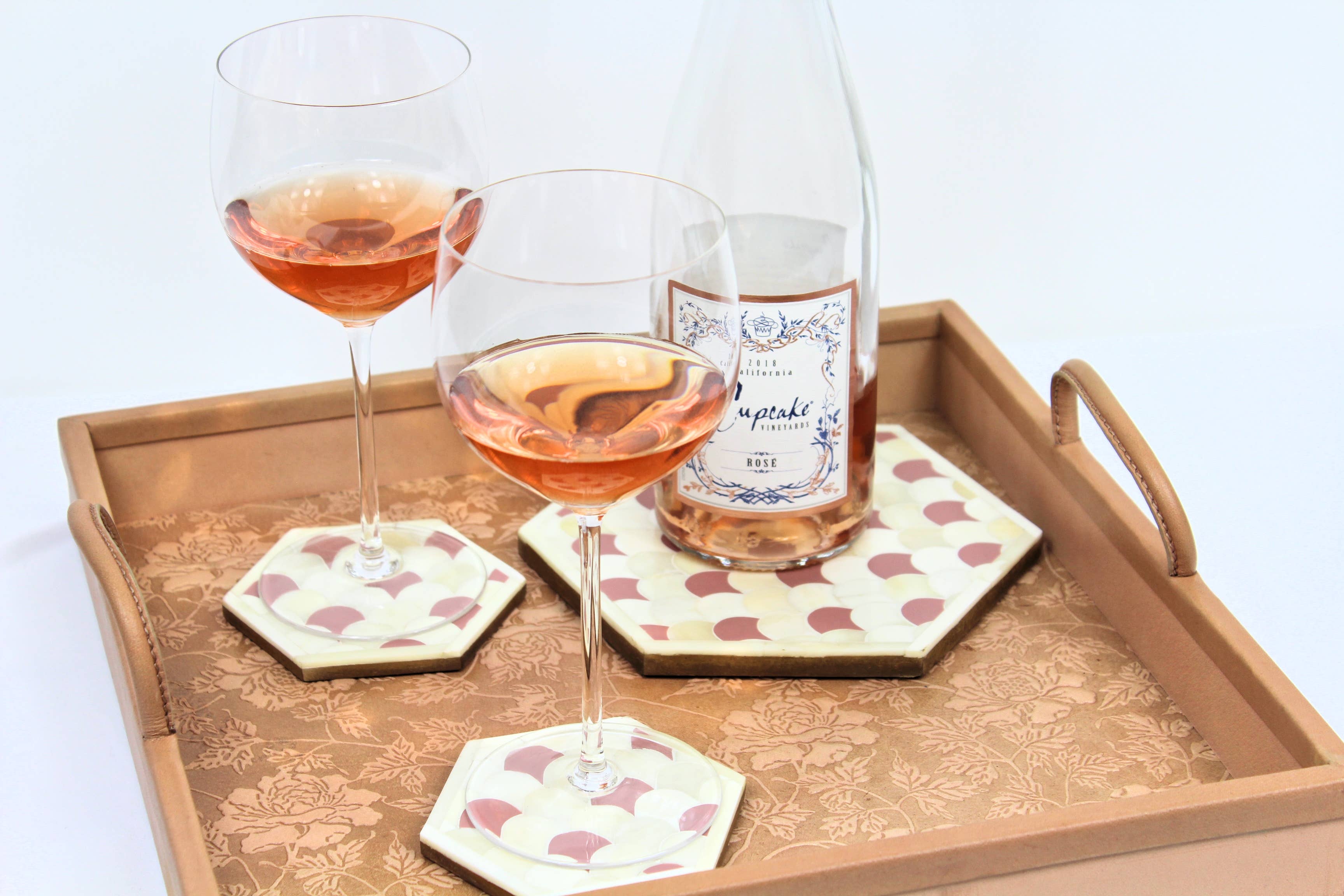 Native Narrative Scallop Coaster Set of 4 in Ivory & Pink