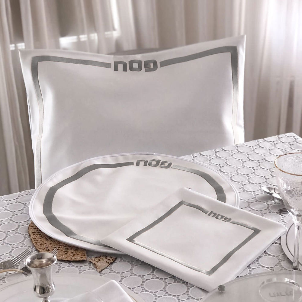Seder Set Classic Design with Towel