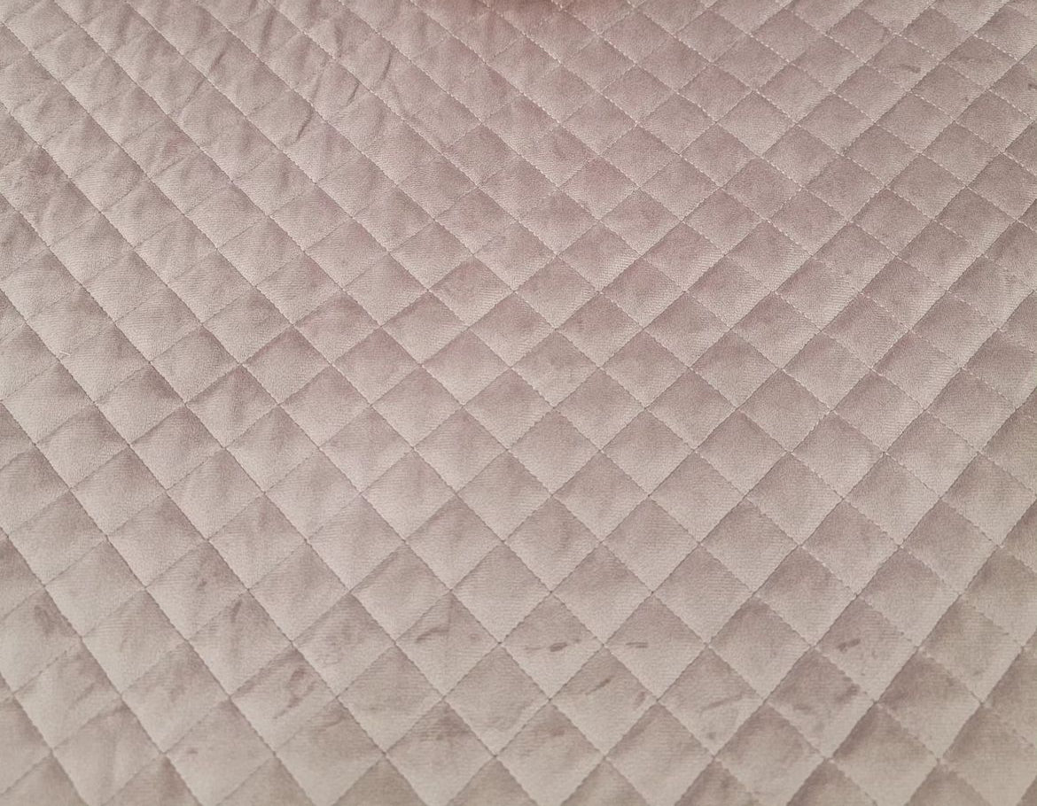 Quilted velvet tablecloth mauve