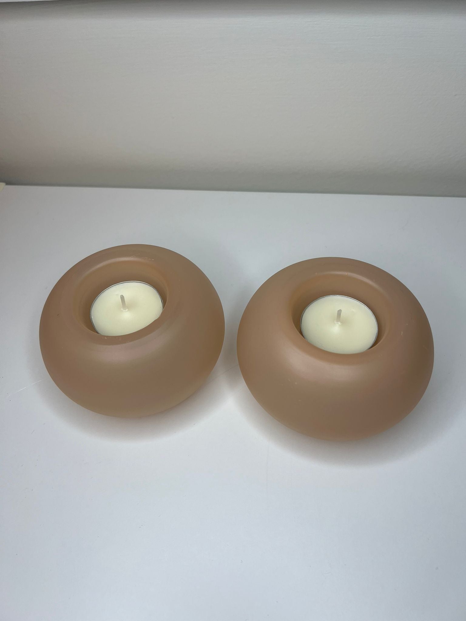 Cameo Brown
Recyled Glass
Bubble Tea Light
Holder | Set of 2