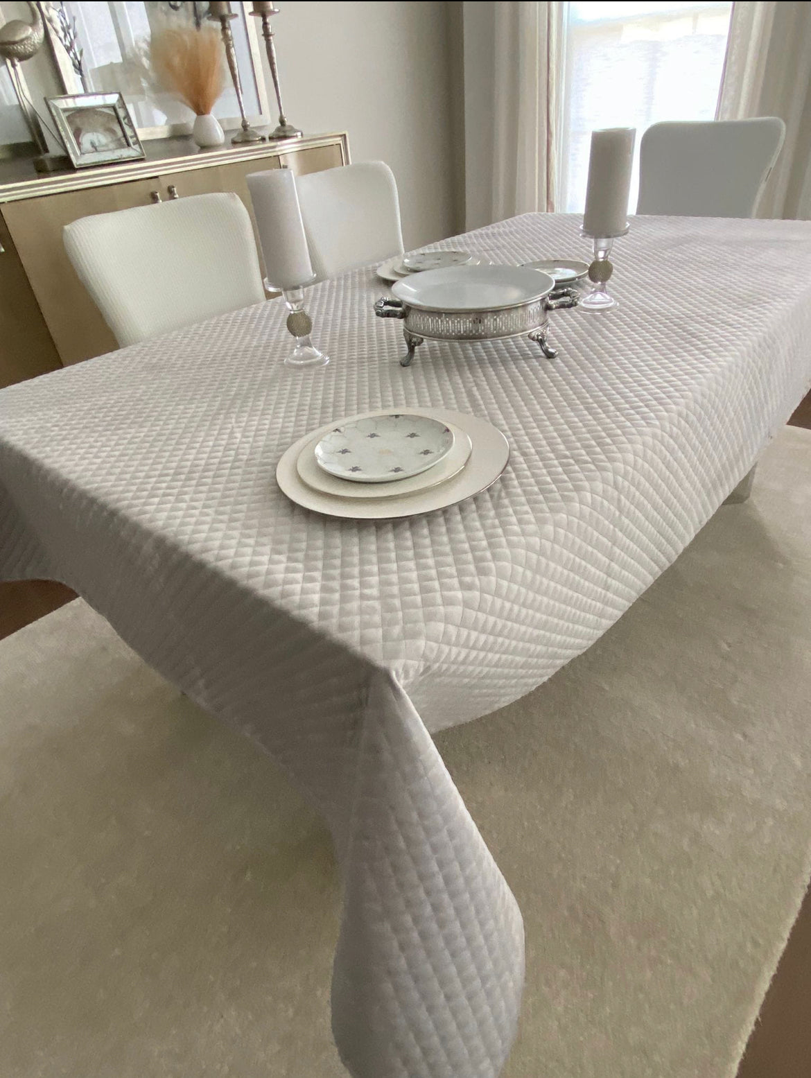 Quilted velvet tablecloth grey