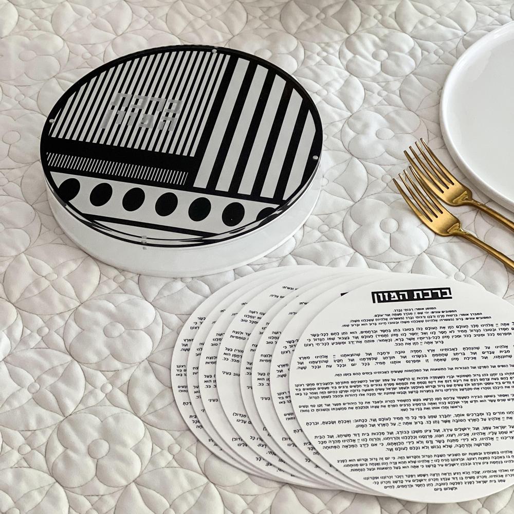 Lucite Black &amp; White Round Bencher Set 8pk