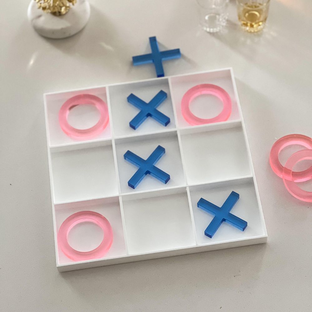 Lucite Pink &amp; Blue Tic Tac Toe Game