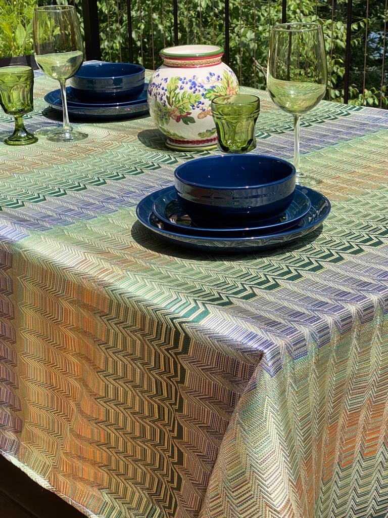 Pyramid table cloth green tablecloth