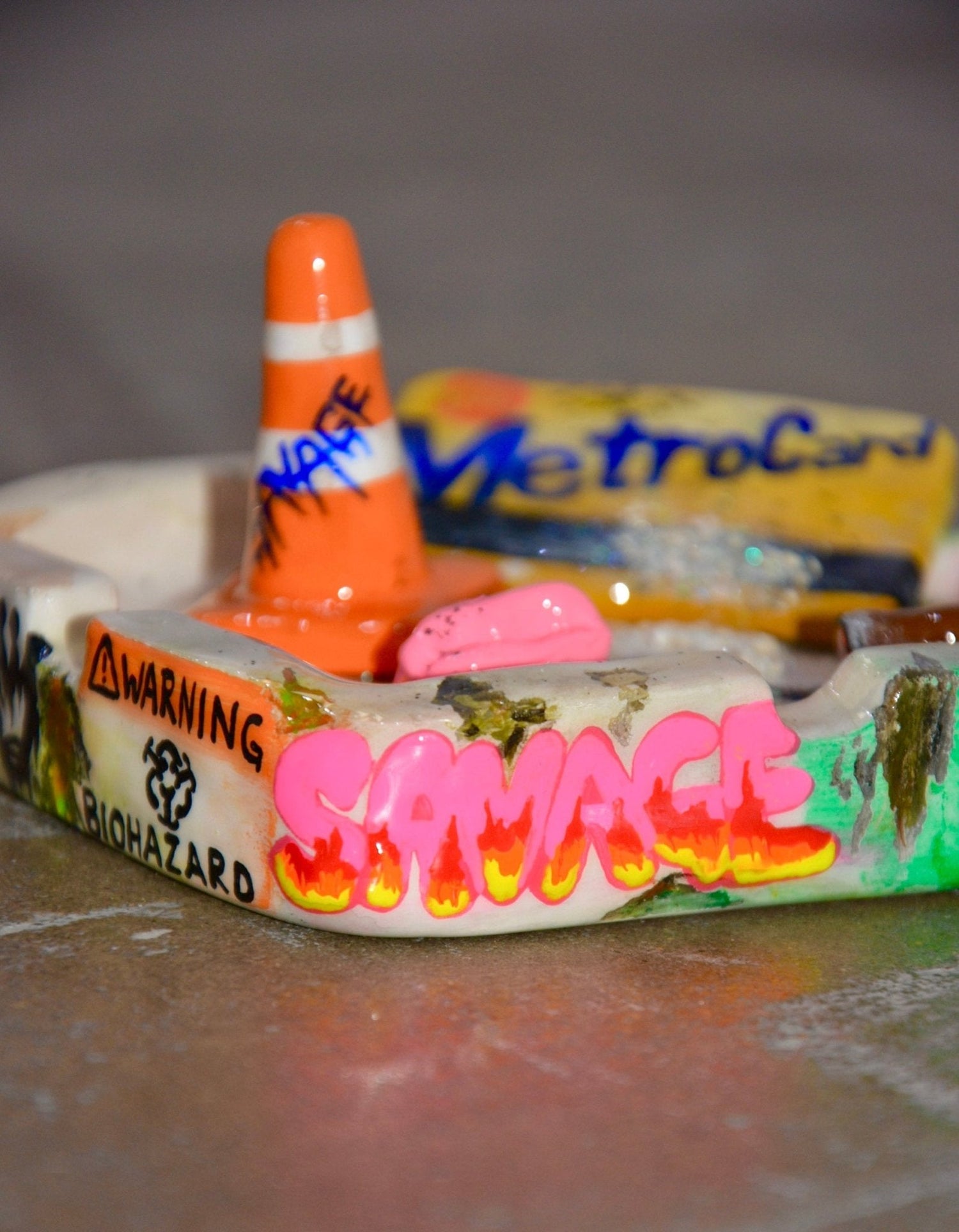 CONCRETE JUNGLE ASHTRAY