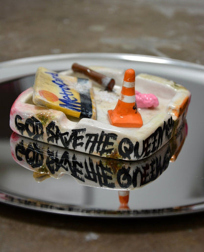 CONCRETE JUNGLE ASHTRAY