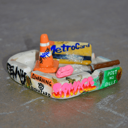 CONCRETE JUNGLE ASHTRAY