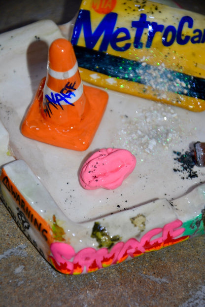 CONCRETE JUNGLE ASHTRAY