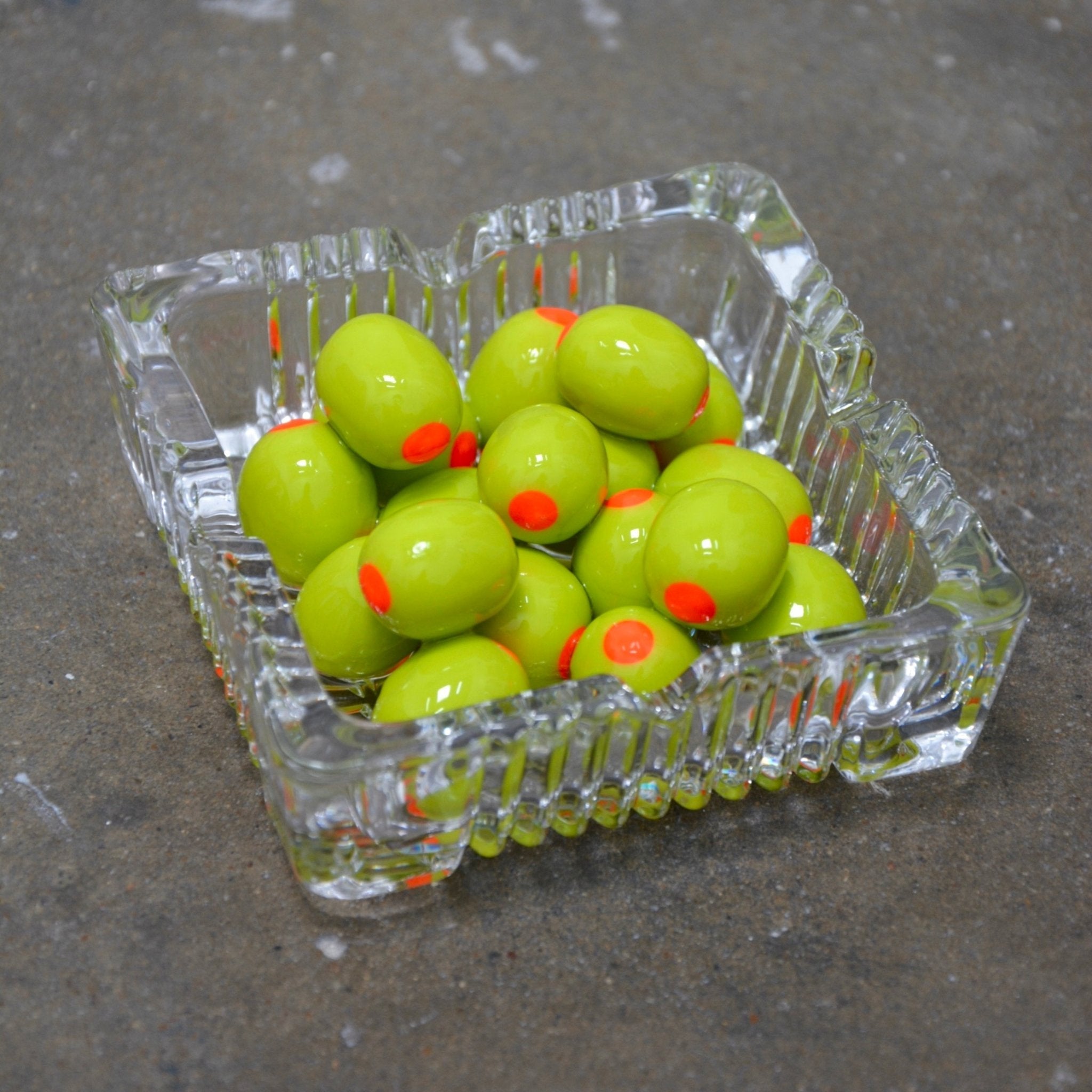 HAPPY HOUR, EXTRA DIRTY