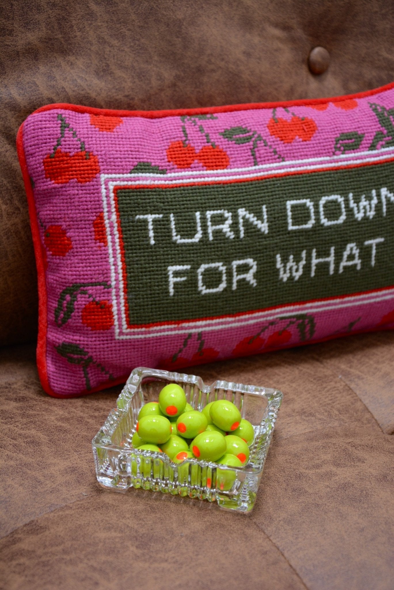 HAPPY HOUR, EXTRA DIRTY